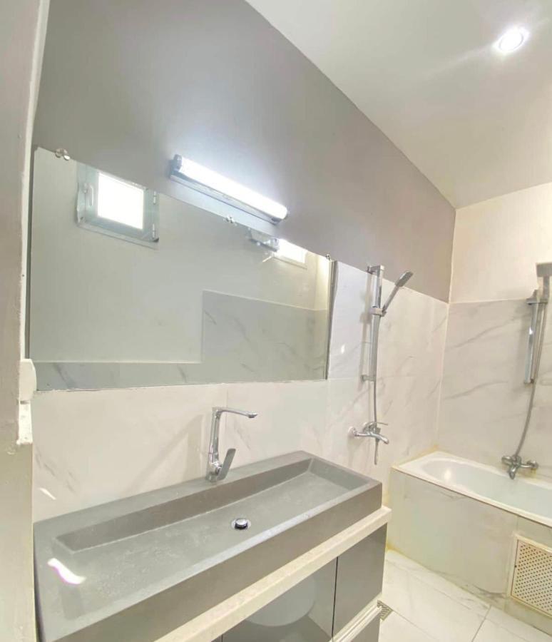 Appartement Haut Standing Idealement Situe A Dakar Exterior foto